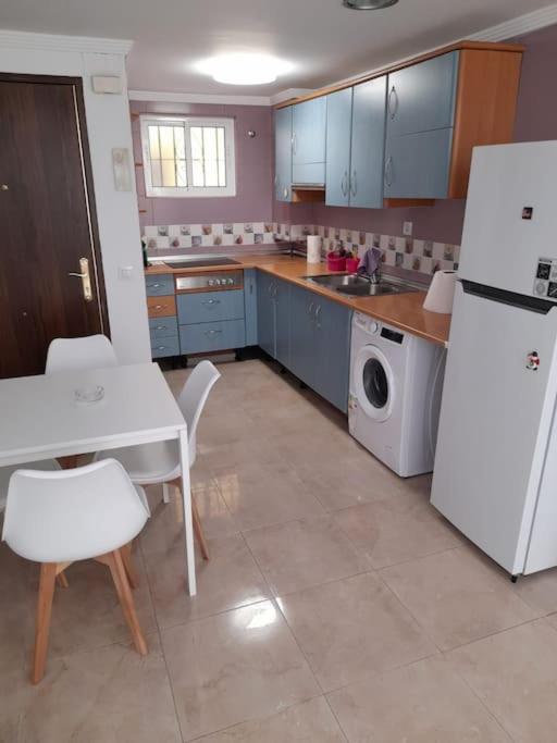 Apartment Garcia Noblejas - Apartamento En Málaga